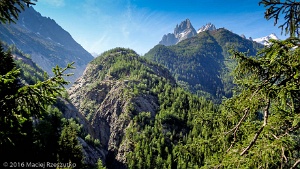 2016-07-25 · 10:10 · Croix de Lognan Côte du Piget · Alpes, Massif du Mont-Blanc, Vallée de Chamonix, FR · GPS 45°56'58.04'' N 6°54'44.07'' E · Altitude 1385m