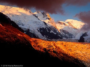 2016-08-14 · 19:35 · Chamonix Chamonix-Mont-Blanc · Alpes, Massif du Mont-Blanc, Vallée de Chamonix, FR · GPS 45°55'27.49'' N 6°51'50.71'' E · Altitude 1078m