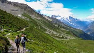2017-07-12 · 09:45 · Refuge Albert I Chemin d’accès au Refuge Albert I · Alpes, Massif du Mont-Blanc, Vallée de Chamonix, FR · GPS 46°0'52.98'' N 6°58'18.35'' E · Altitude 2211m